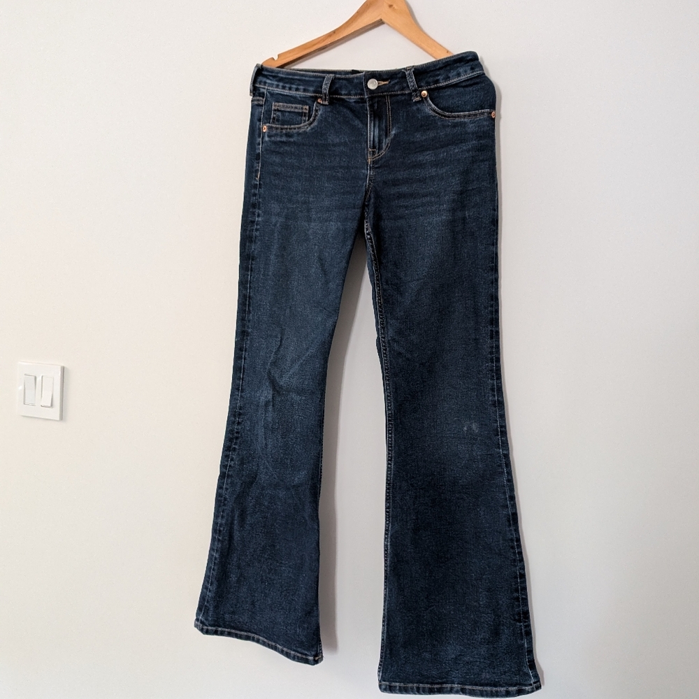 H&M - Blue Flare Low Rise Jeans - Picture 5 of 7